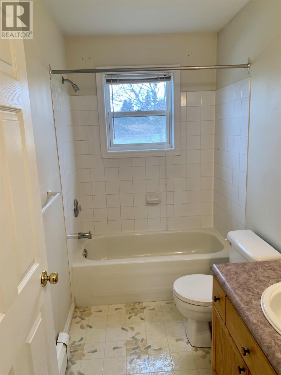 16-18 KINGSTON ROAD - 13