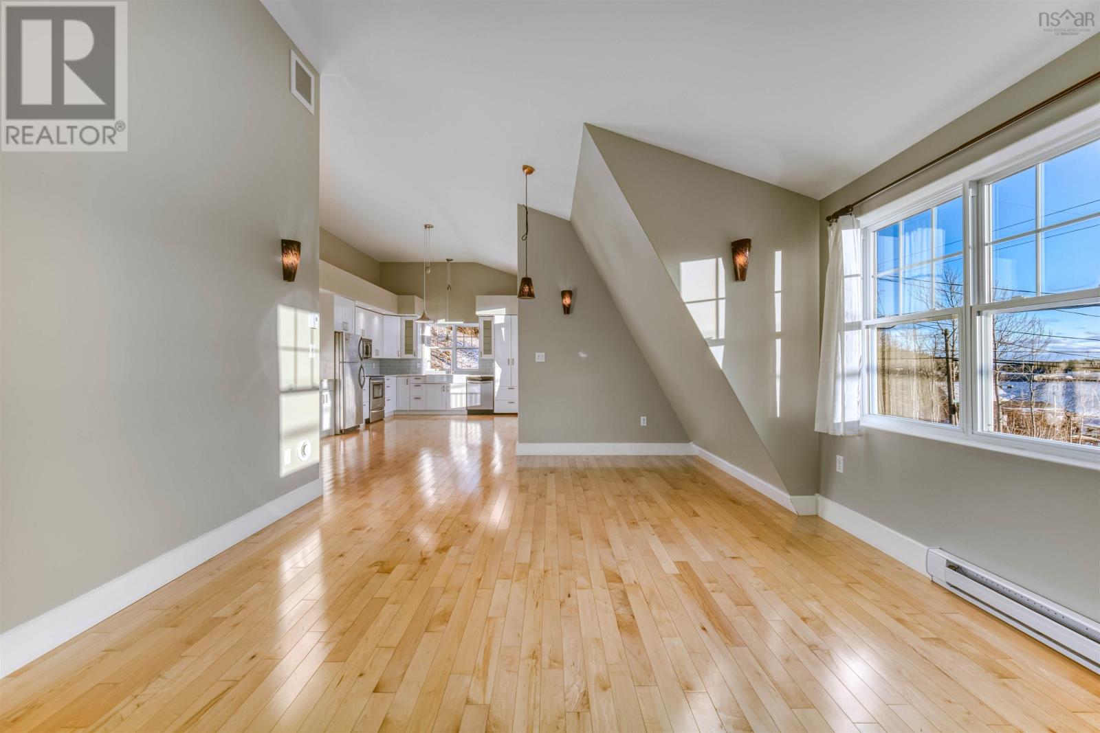 Property 37 of 49 of 243 Pelham Street