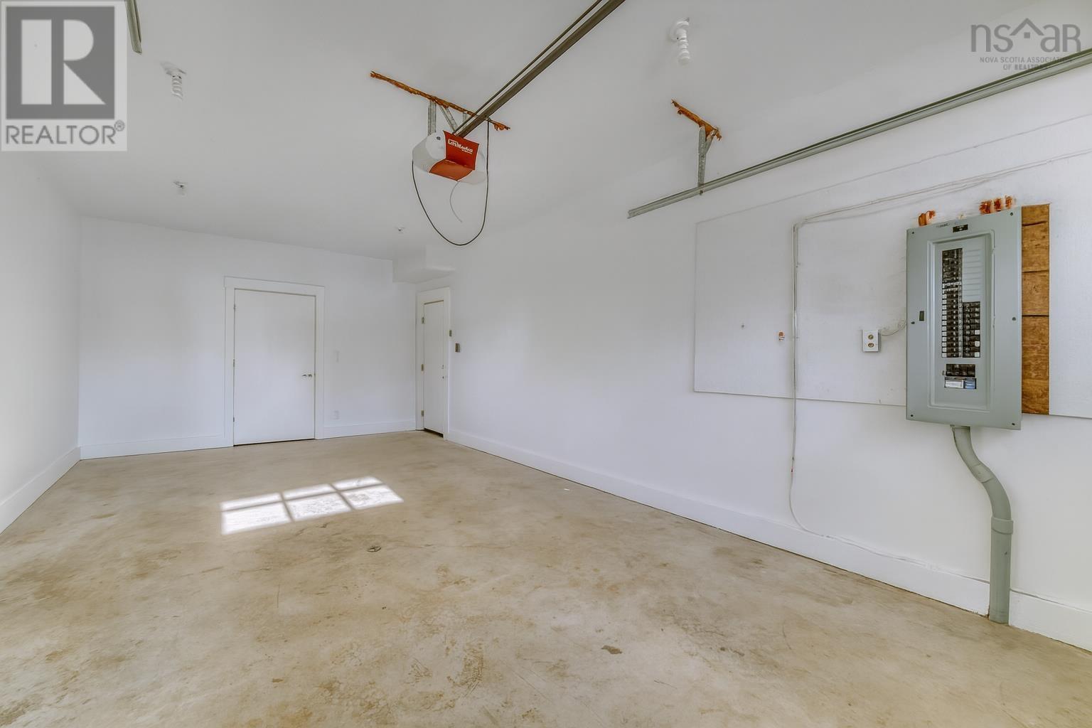 Property 11 of 49 of 243 Pelham Street