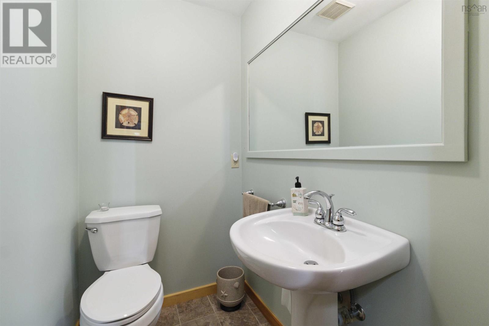 Property 22 of 50 of 55 Whos Hill Road