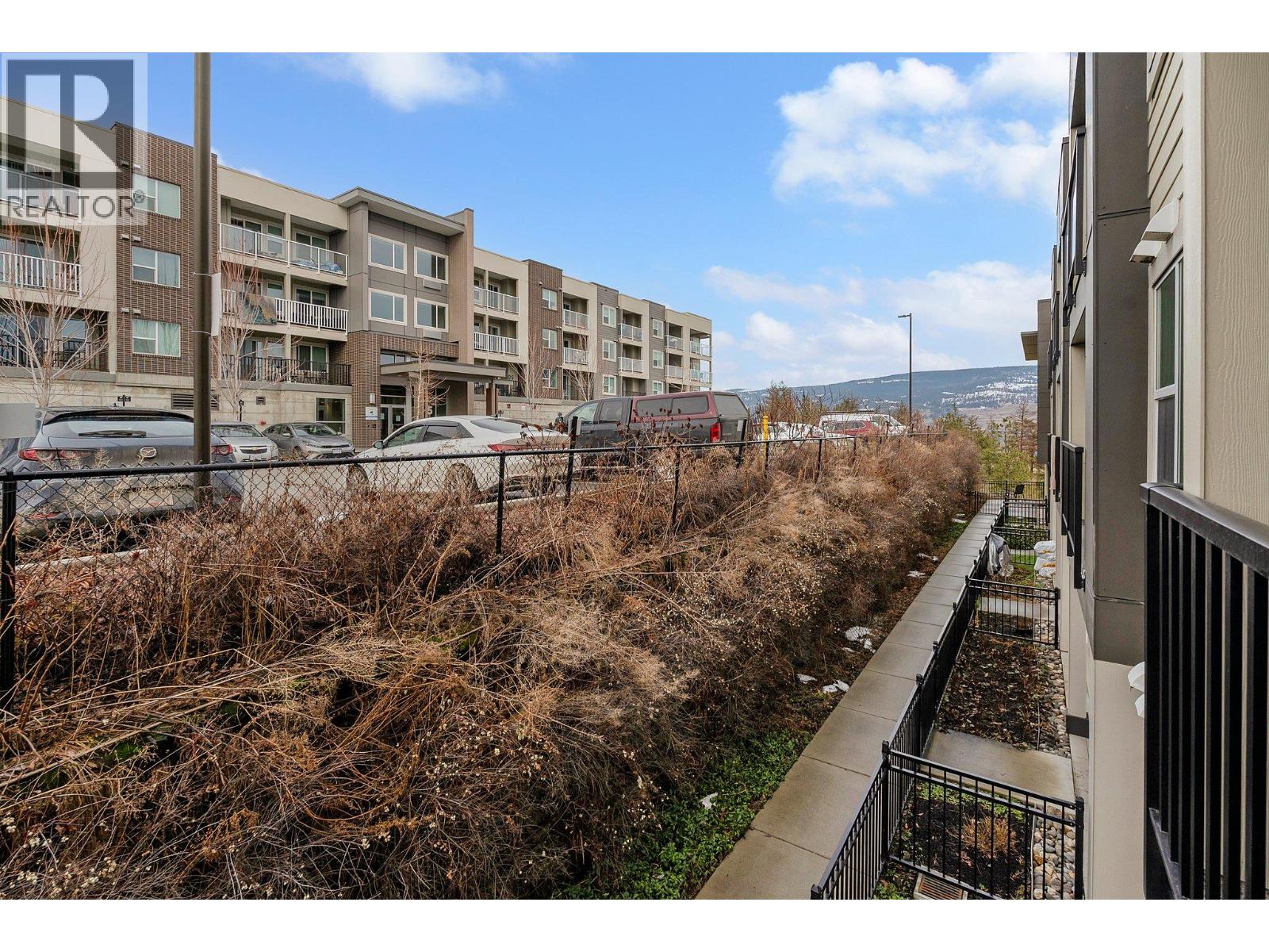 211 655 Academy Way, Kelowna