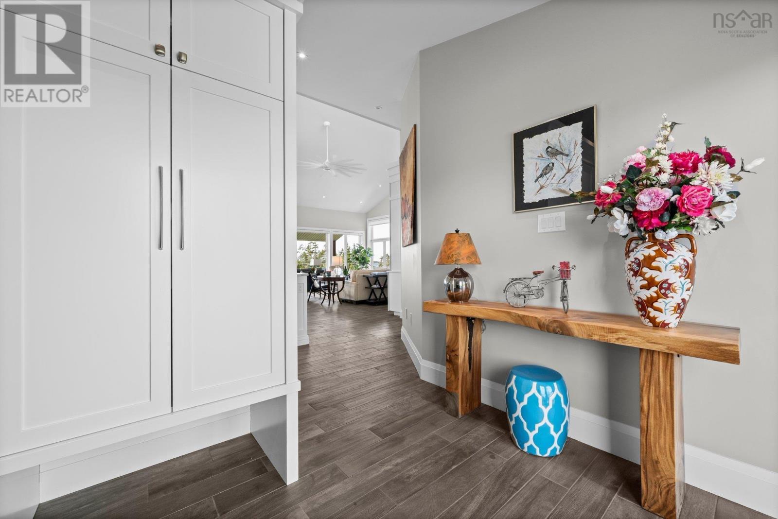 Property 9 of 50 of 22 Thumbcap Lane