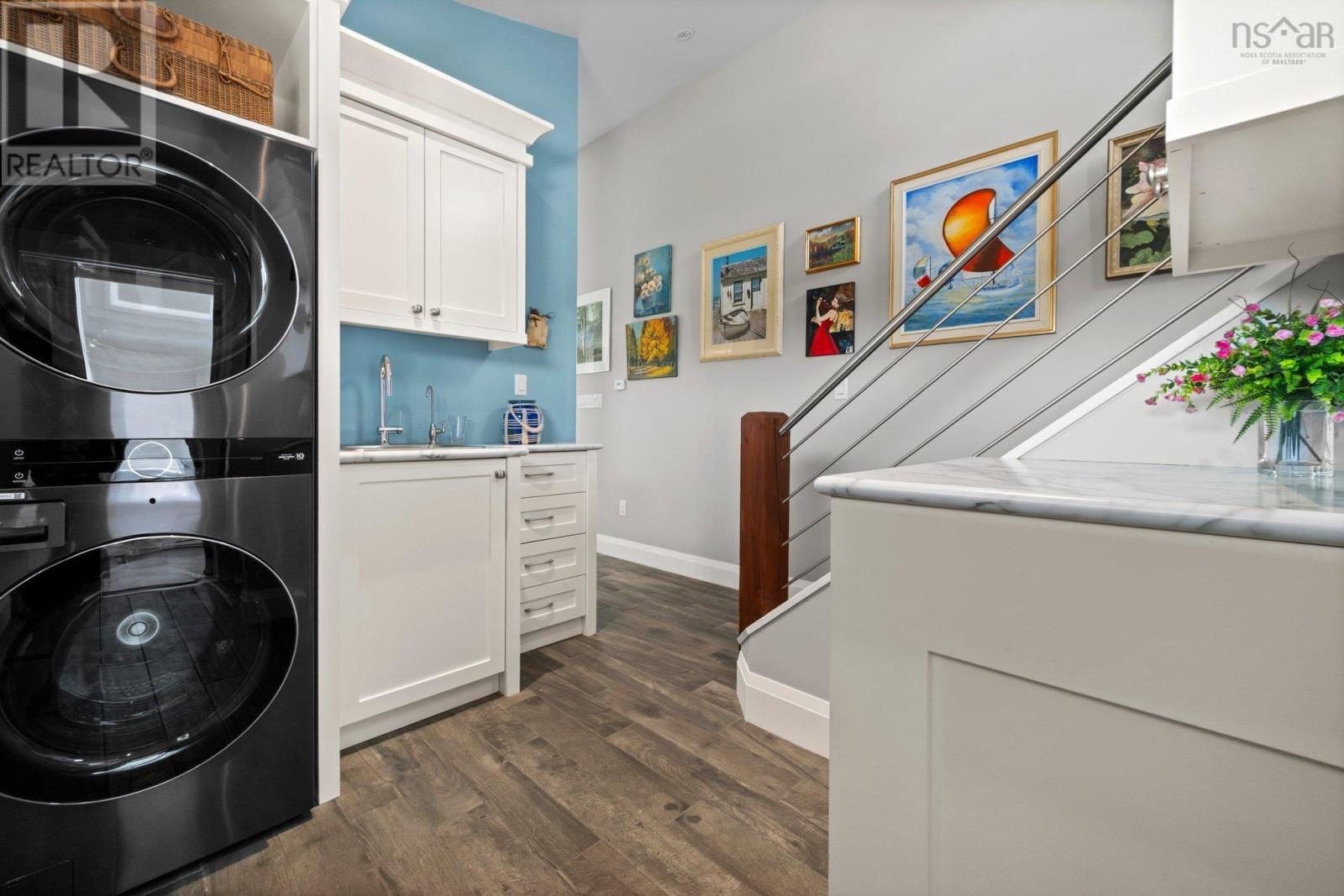 Property 43 of 50 of 22 Thumbcap Lane