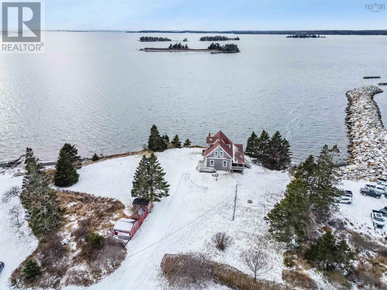 Property 20 of 33 of 3761 Highway 3