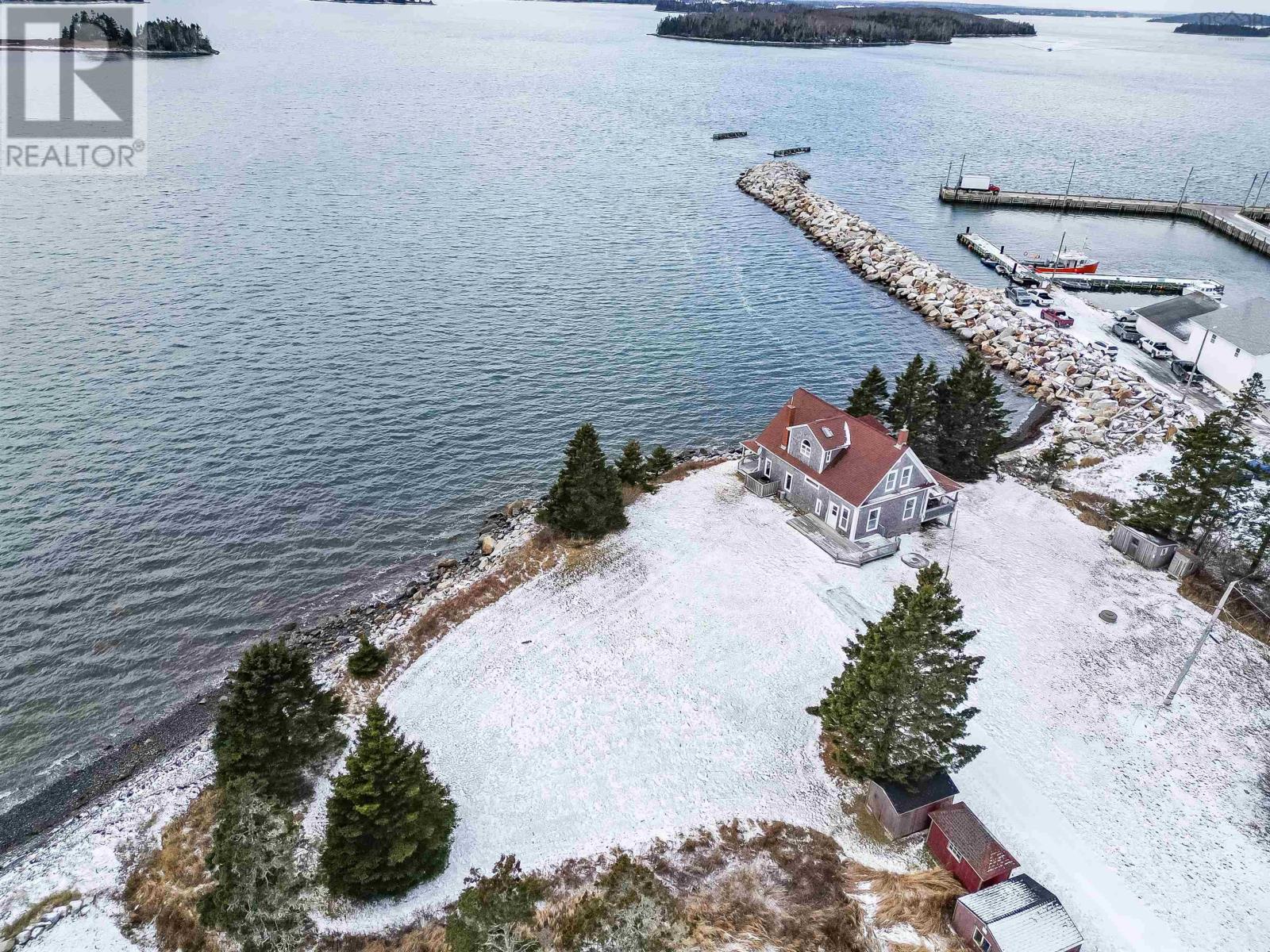 Property 24 of 33 of 3761 Highway 3