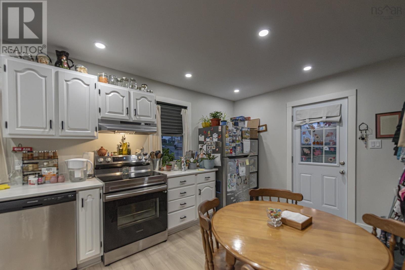 Property 4 of 32 of 344 Bennett Street