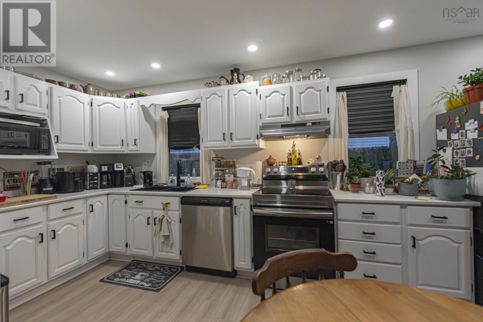 Property 32 of 32 of 344 Bennett Street