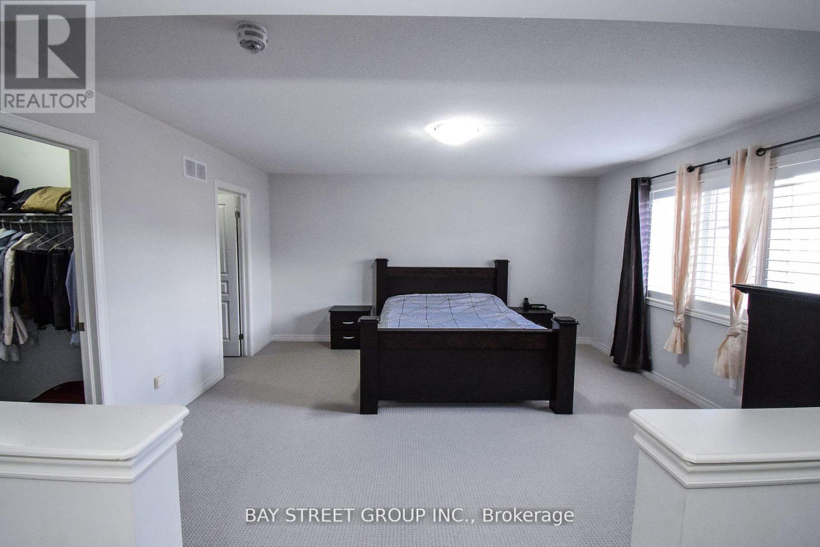 490 SILVERWOOD AVENUE - 18
