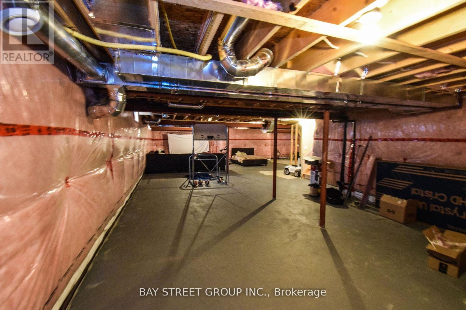490 SILVERWOOD AVENUE - 33