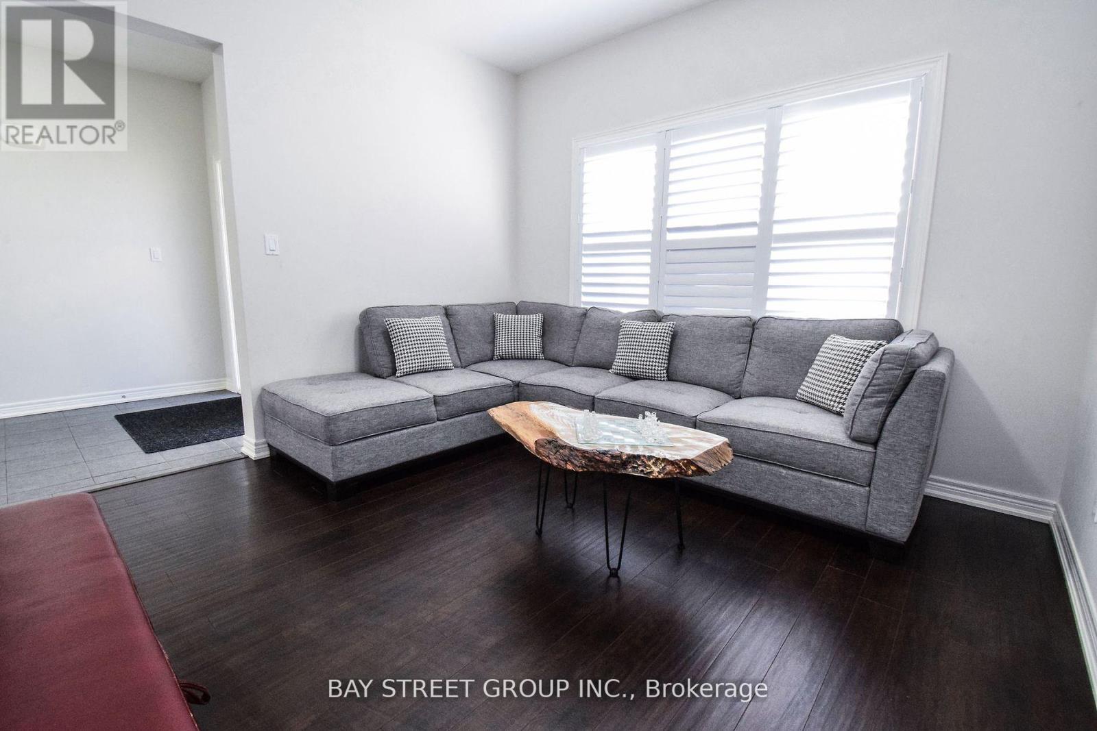 490 SILVERWOOD AVENUE - 4