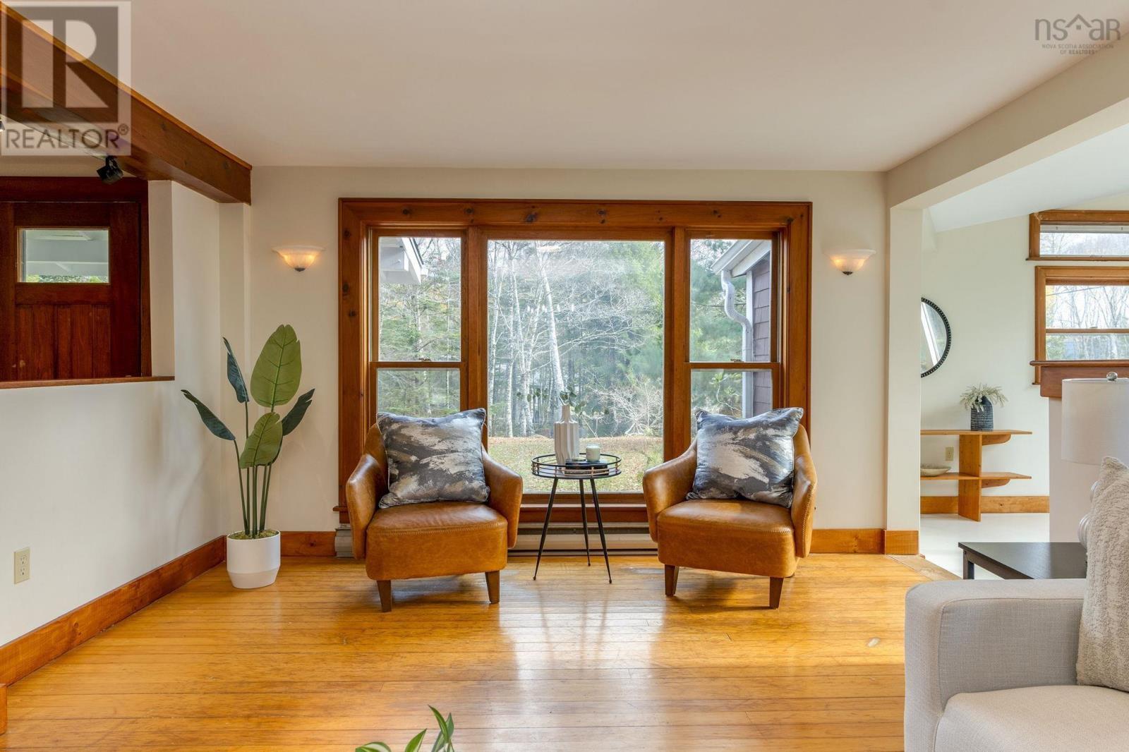 Property 28 of 41 of 567 Indian Point Road