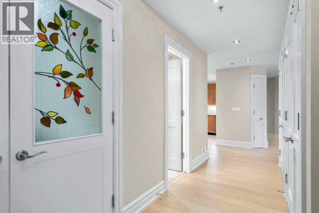 Single Family House for Sale in   Princeton Way SW Eau Claire Calgary 