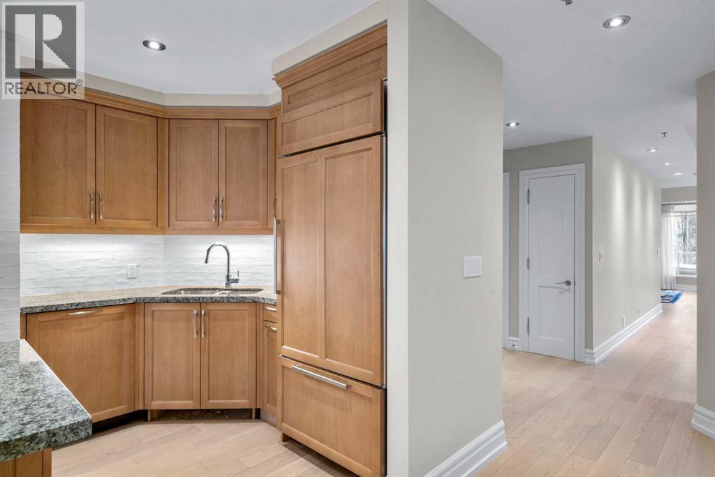 Single Family House for Sale in   Princeton Way SW Eau Claire Calgary 