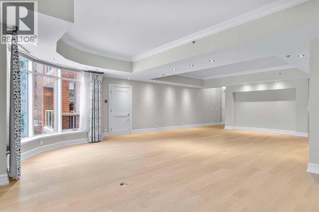 Single Family House for Sale in   Princeton Way SW Eau Claire Calgary 