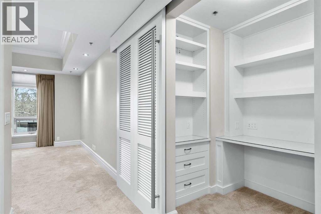 Single Family House for Sale in   Princeton Way SW Eau Claire Calgary 