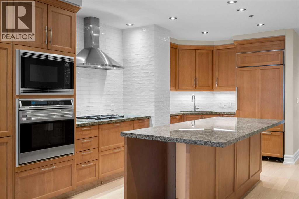 Single Family House for Sale in   Princeton Way SW Eau Claire Calgary 