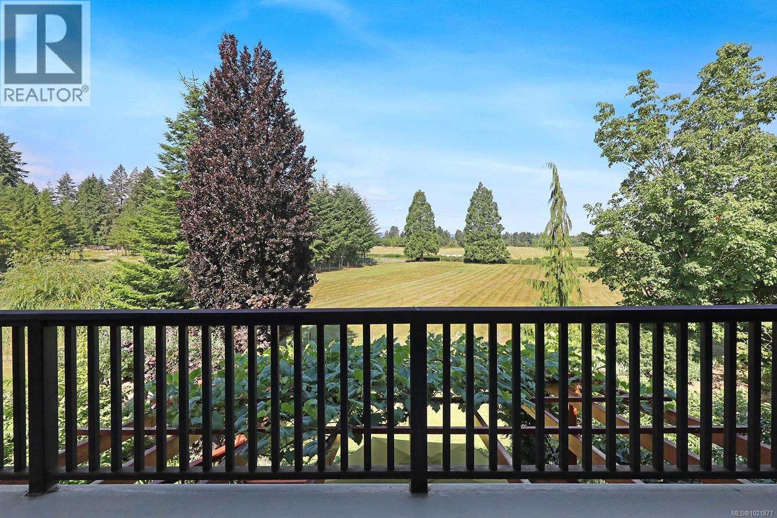 3713 Dove Creek Rd, Courtenay