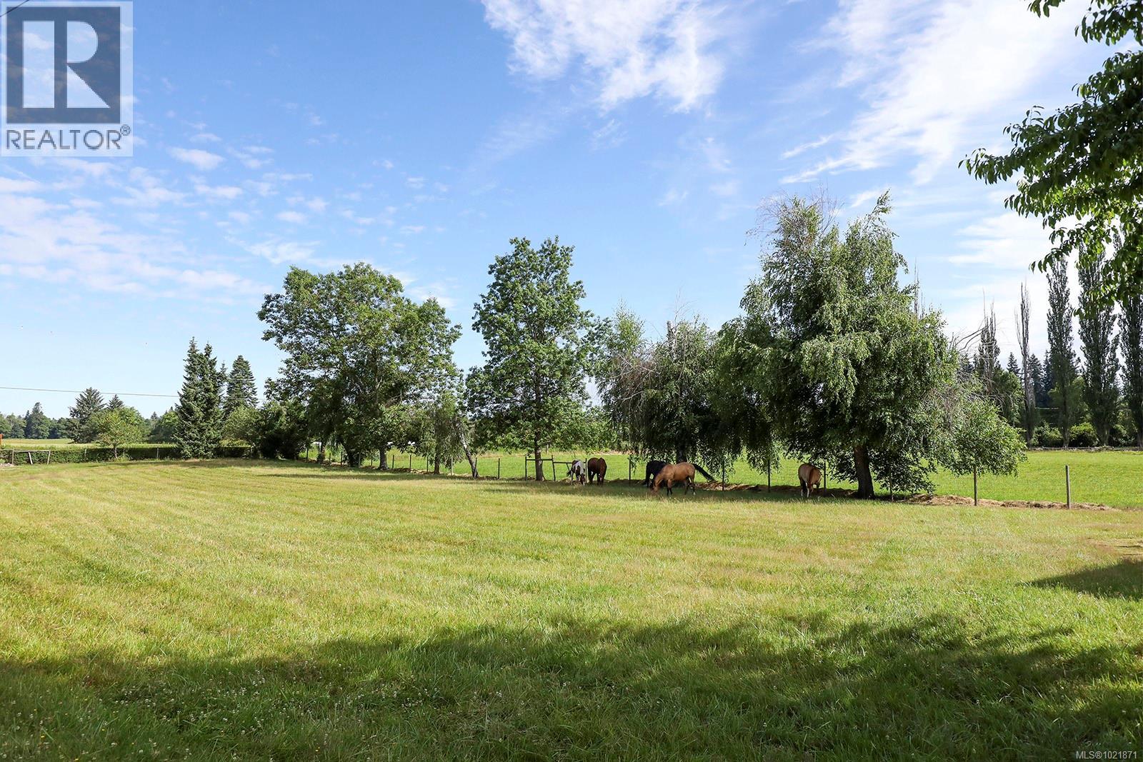 3713 Dove Creek Rd, Courtenay