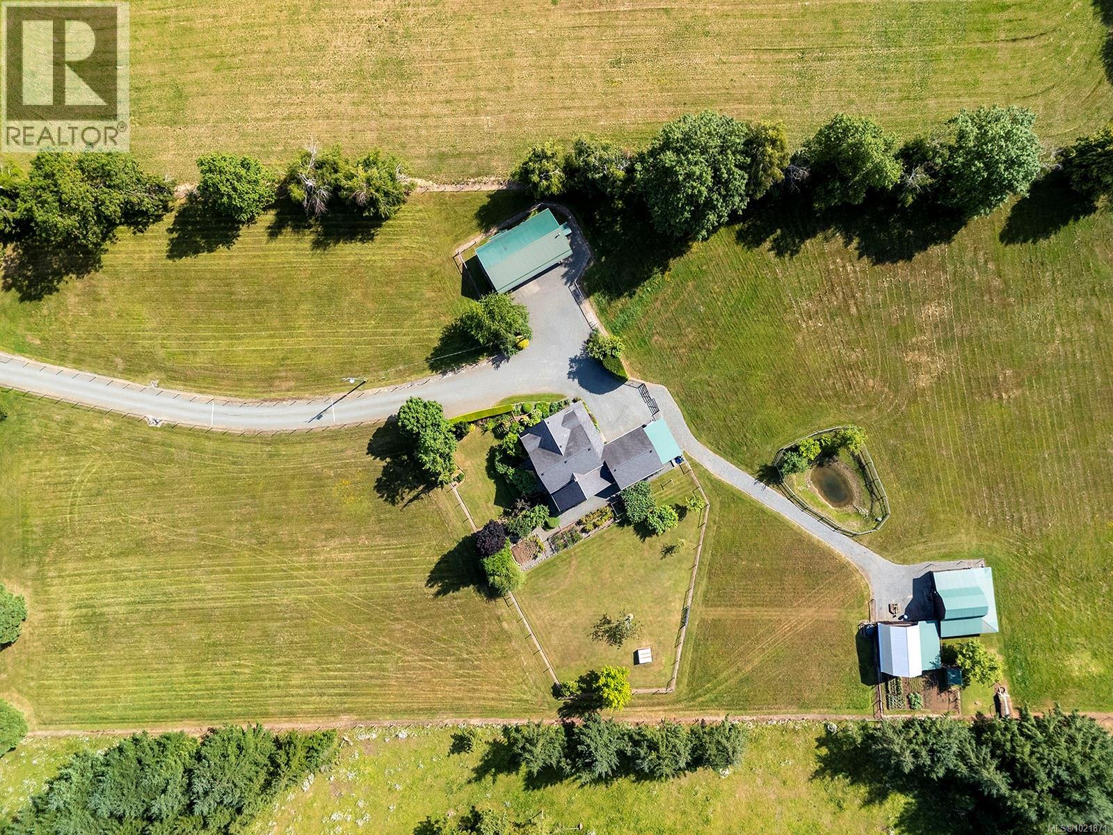 3713 Dove Creek Rd, Courtenay