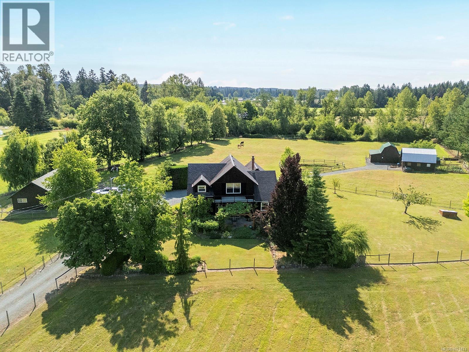 3713 Dove Creek Rd, Courtenay