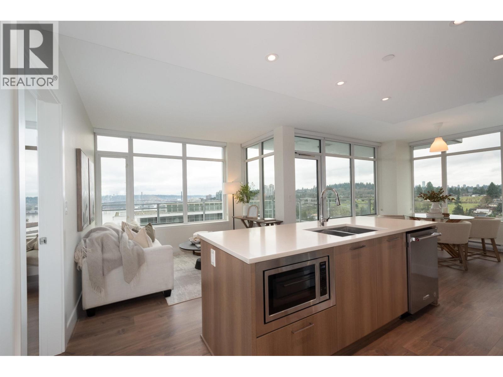 2102 258 NELSON'S COURT, New Westminster