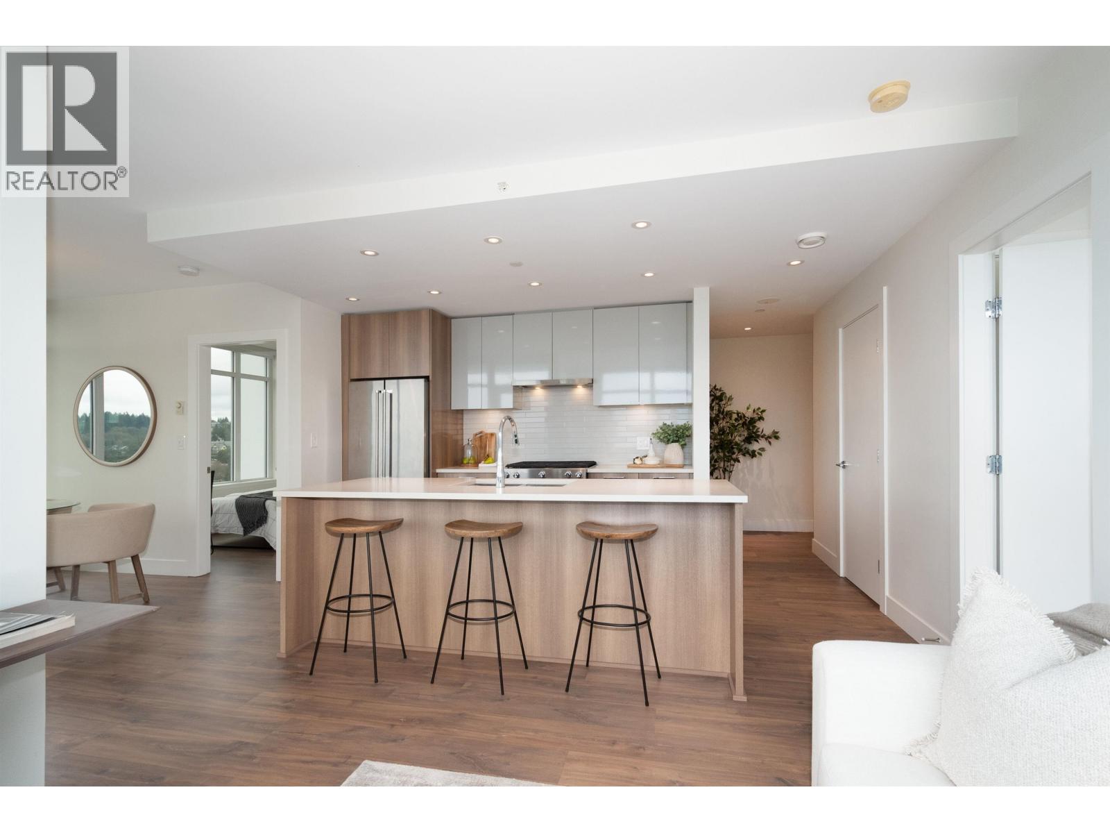 2102 258 NELSON'S COURT, New Westminster