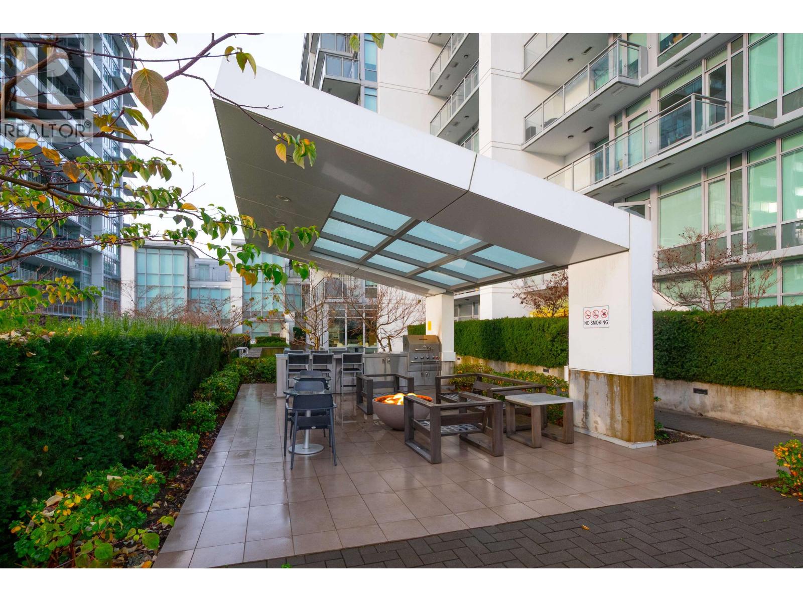 2102 258 NELSON'S COURT, New Westminster