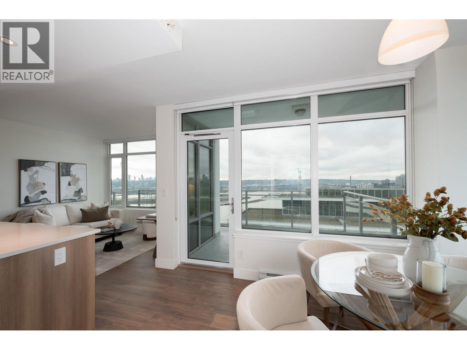 2102 258 NELSON'S COURT, New Westminster