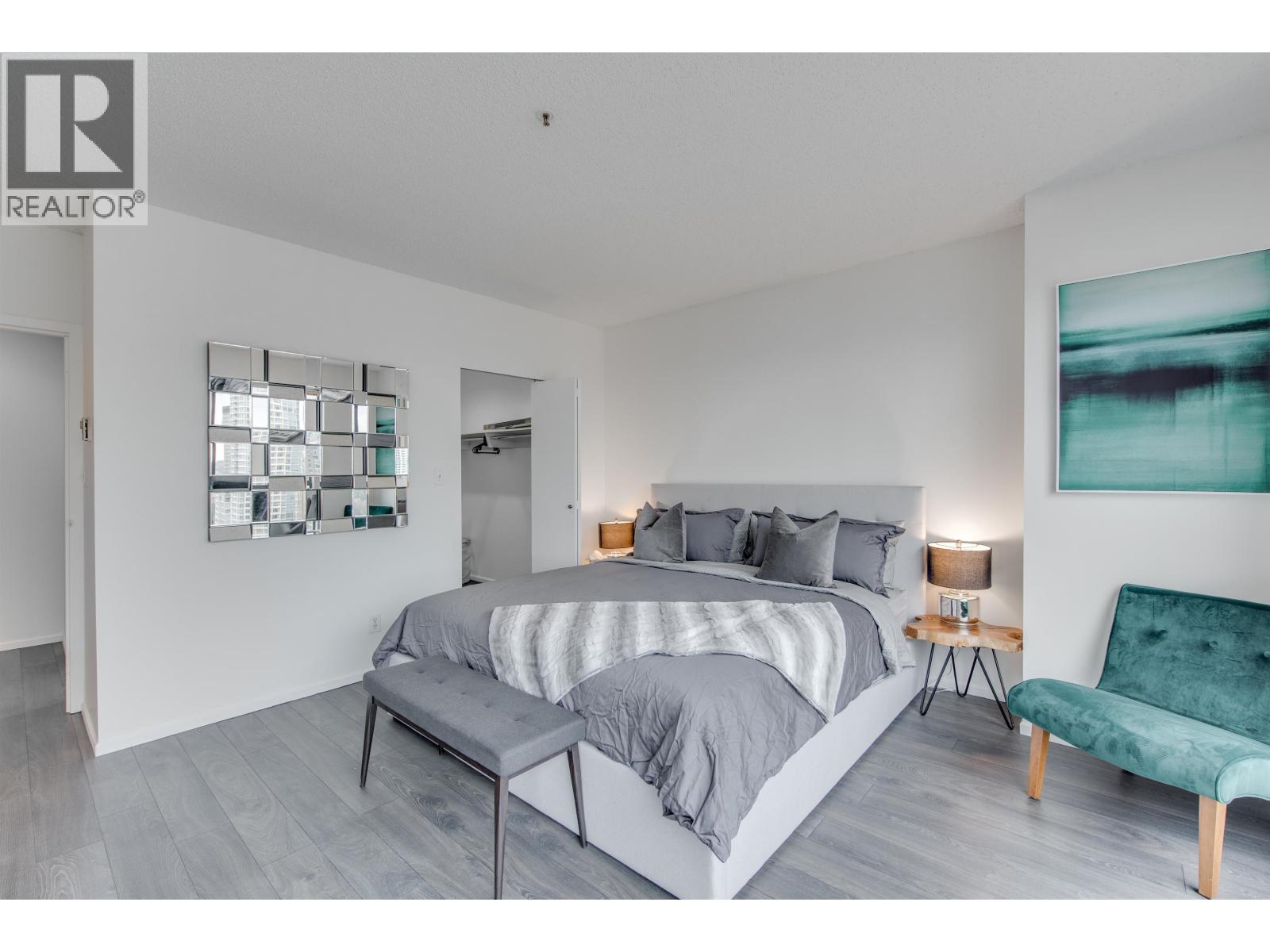 PH6 1060 ALBERNI STREET, Vancouver