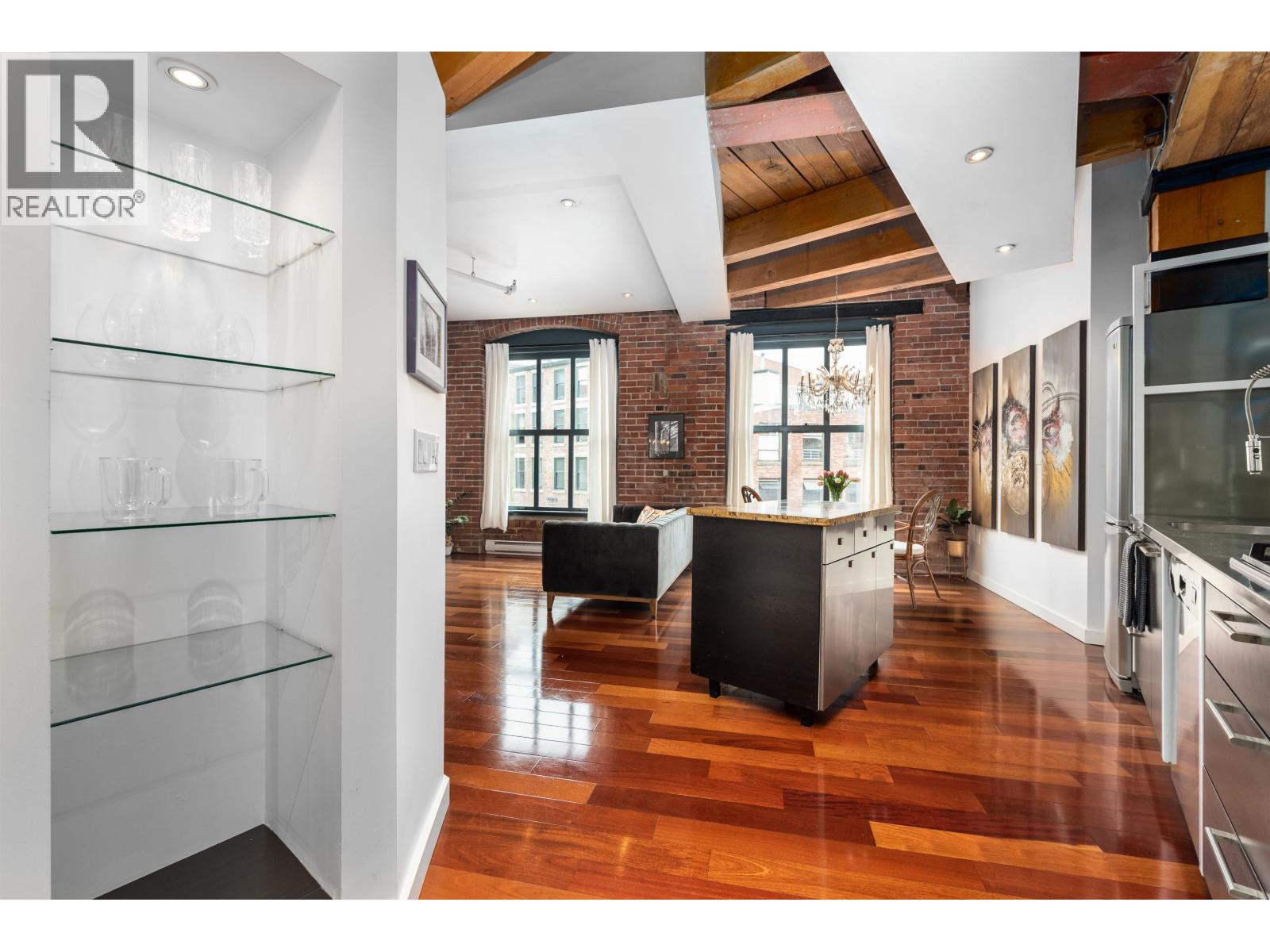 302 55 E CORDOVA STREET, Vancouver