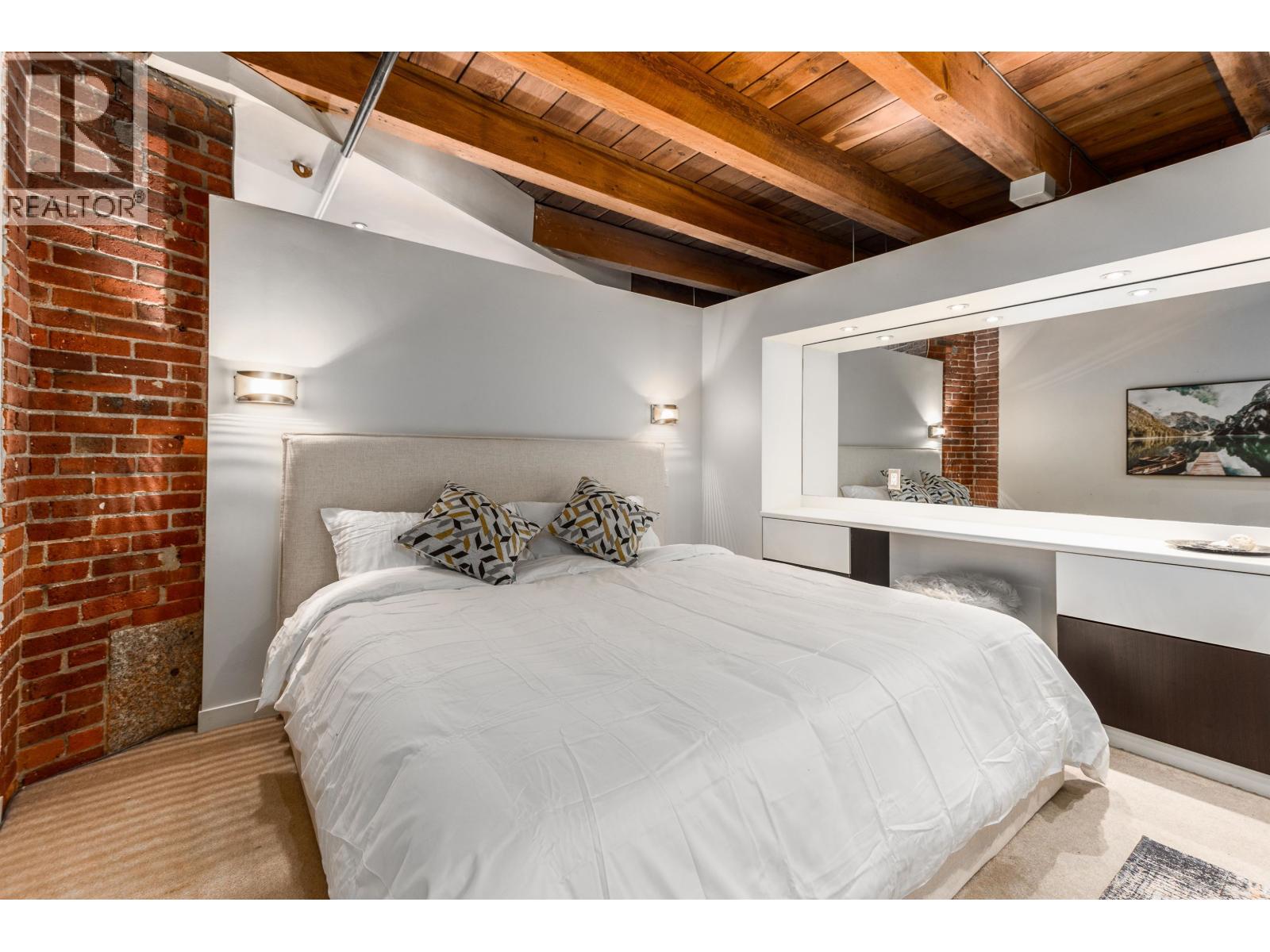 302 55 E CORDOVA STREET, Vancouver