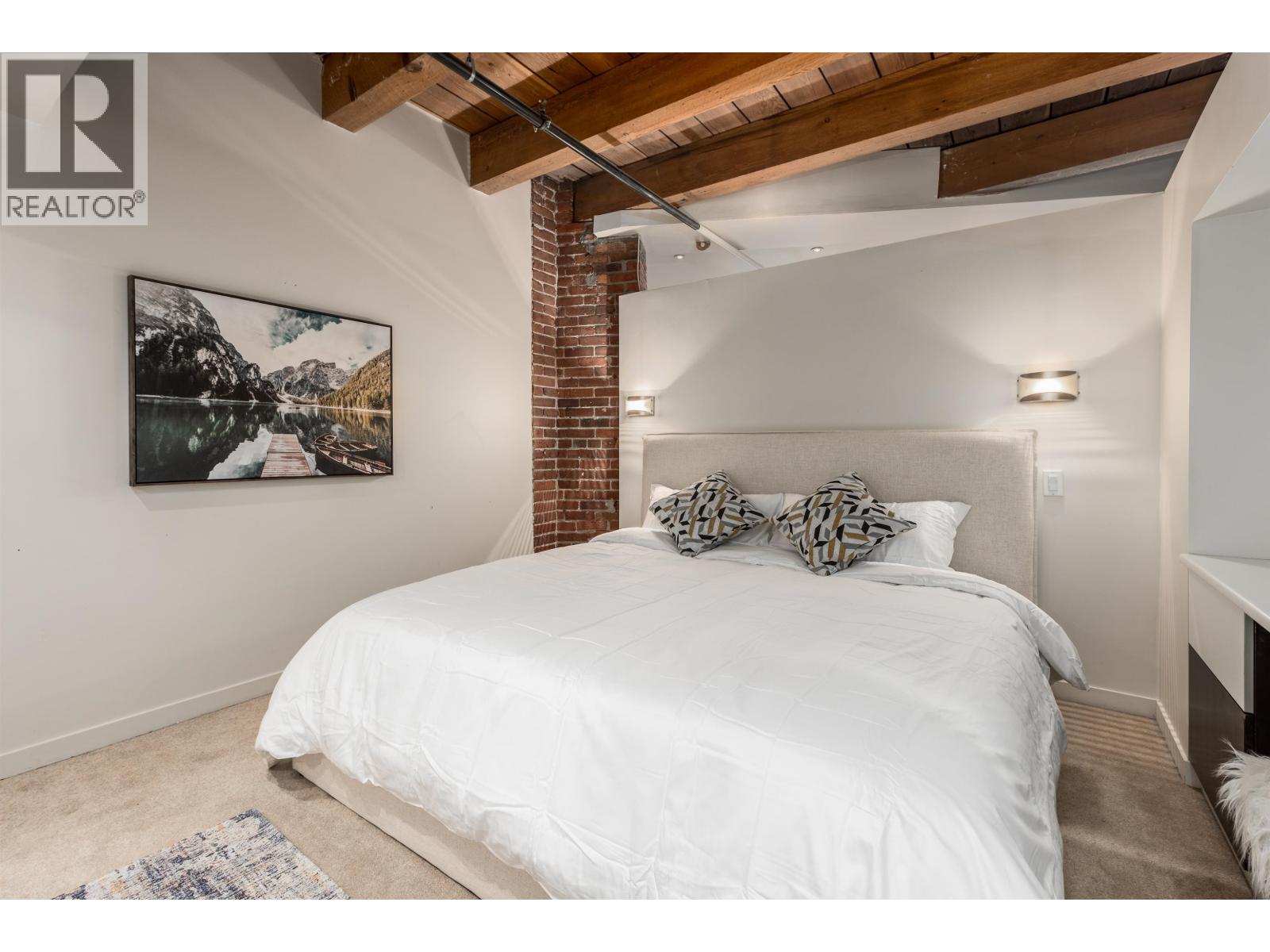 302 55 E CORDOVA STREET, Vancouver