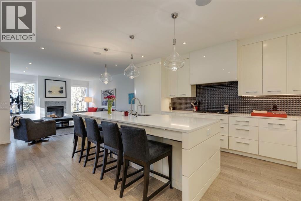 Single Family House for Sale in   Street NW Hillhurst Calgary 