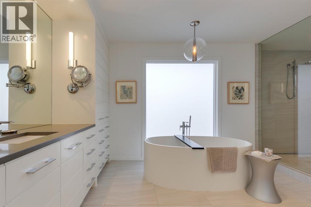 Single Family House for Sale in   Street NW Hillhurst Calgary 