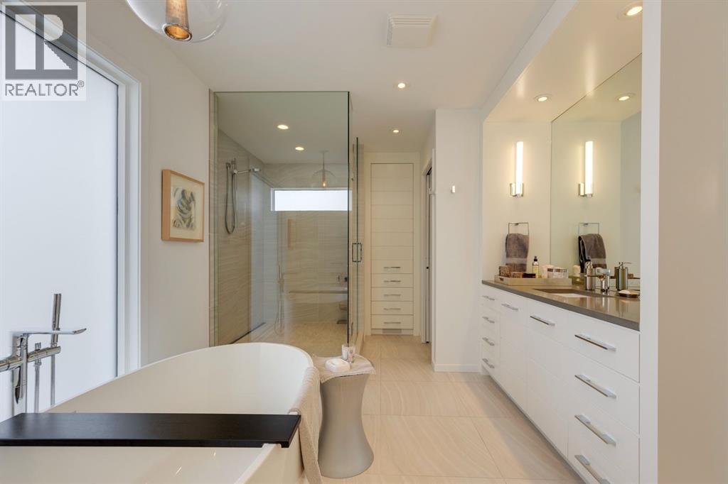 Single Family House for Sale in   Street NW Hillhurst Calgary 