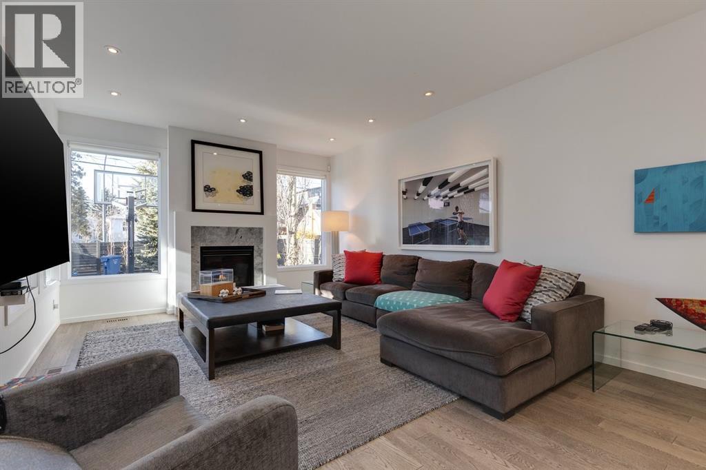 Single Family House for Sale in   Street NW Hillhurst Calgary 