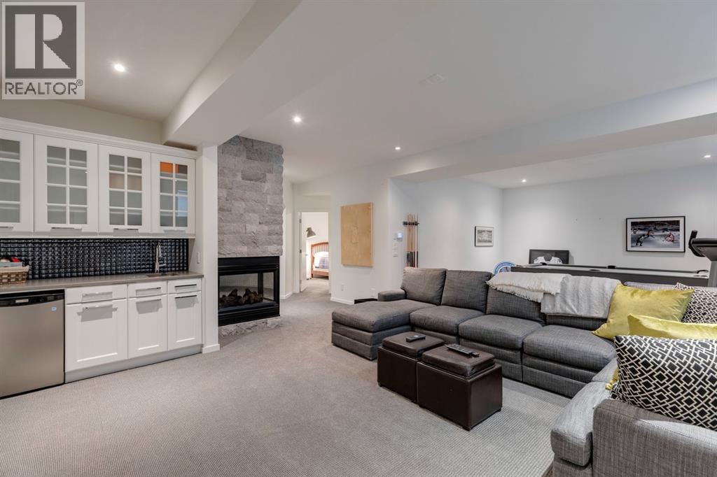 Single Family House for Sale in   Street NW Hillhurst Calgary 