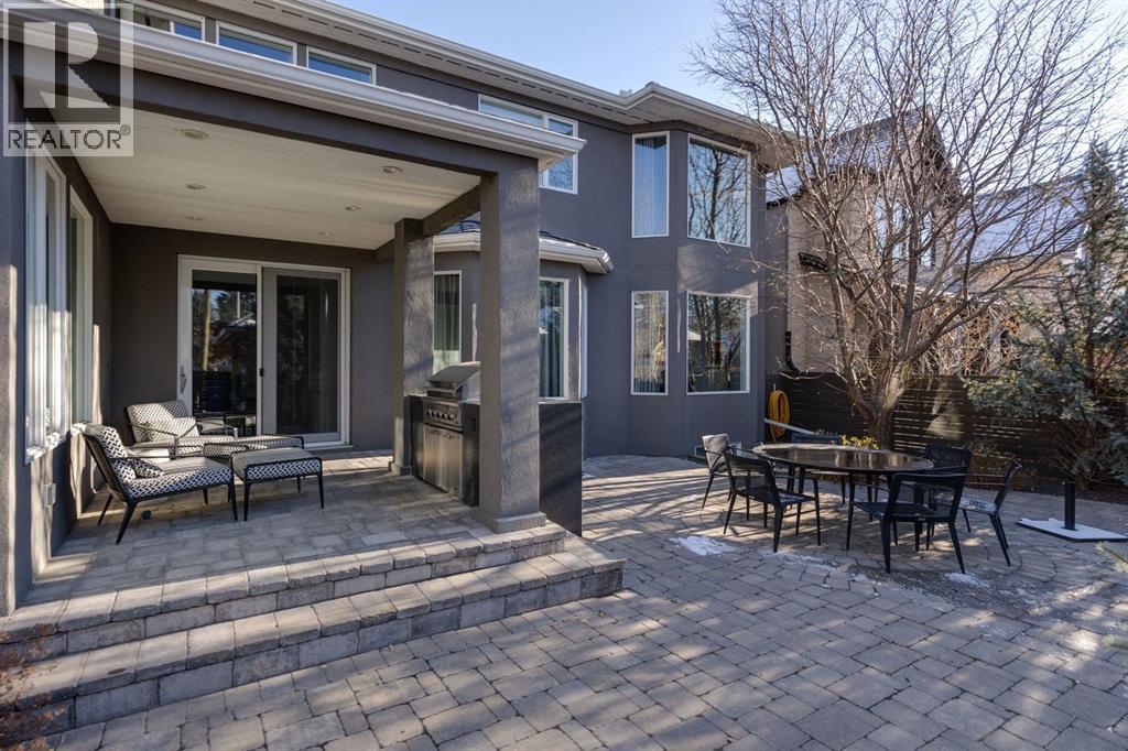 Single Family House for Sale in   Street NW Hillhurst Calgary 