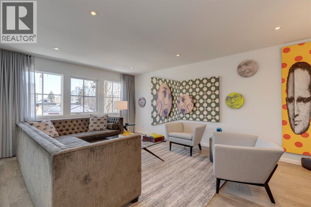 Single Family House for Sale in   Street NW Hillhurst Calgary 