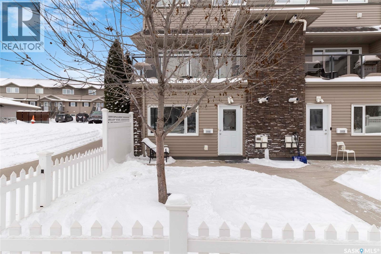 Single Family House for Sale in   Dalgleish LINK Saskatoon 