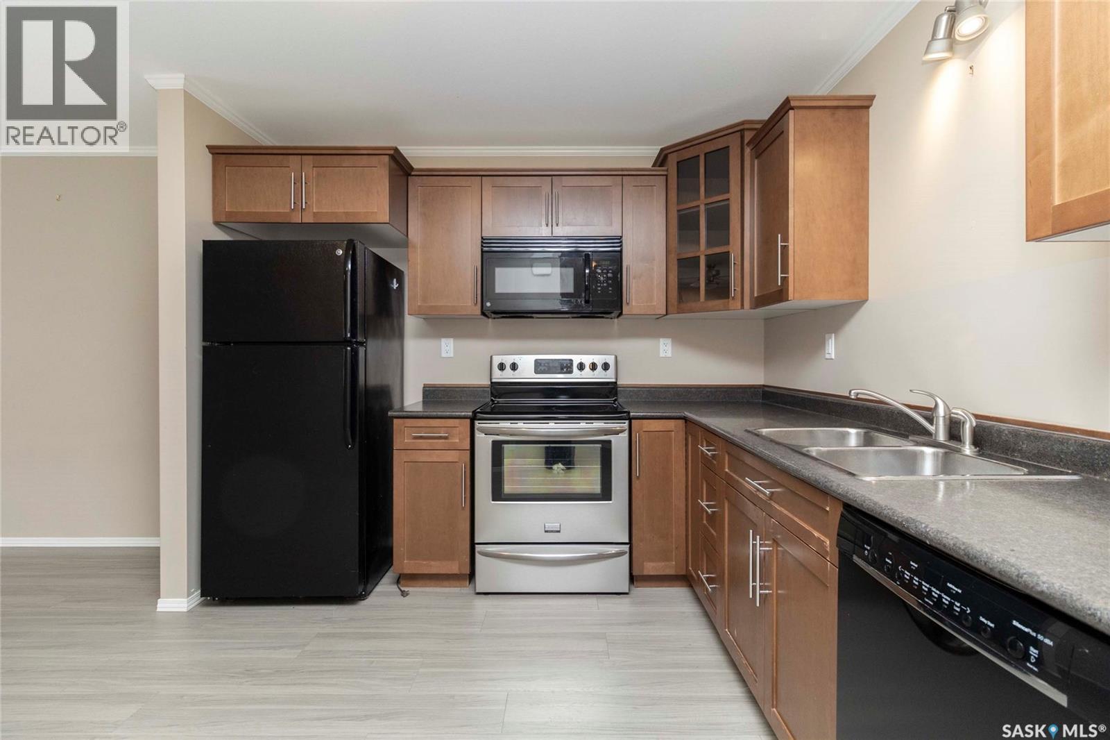 Single Family House for Sale in   Dalgleish LINK Saskatoon 