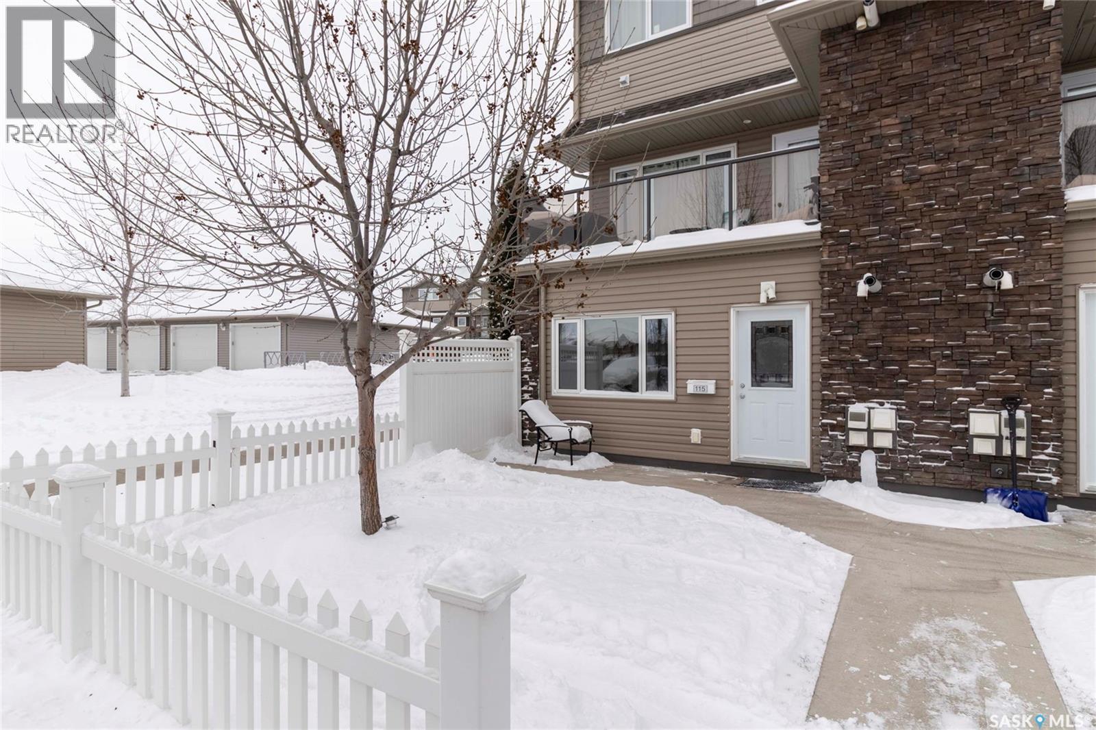 Single Family House for Sale in   Dalgleish LINK Saskatoon 