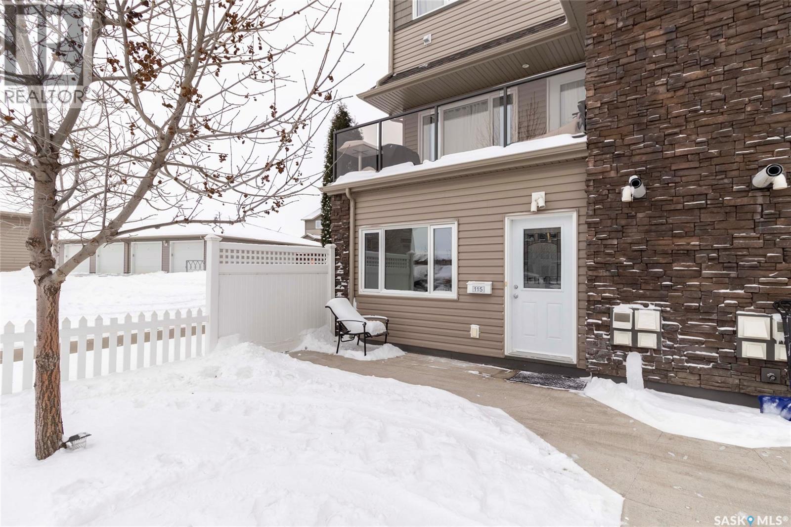 Single Family House for Sale in   Dalgleish LINK Saskatoon 