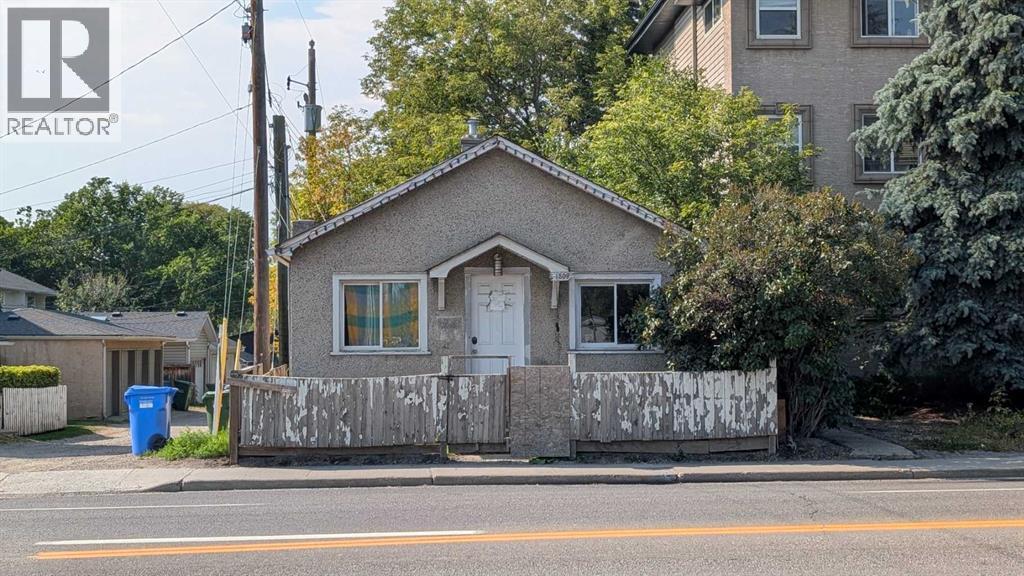 Single Family House Bungalow for Sale in  Edmonton Trail NE Crescent Heights Calgary 