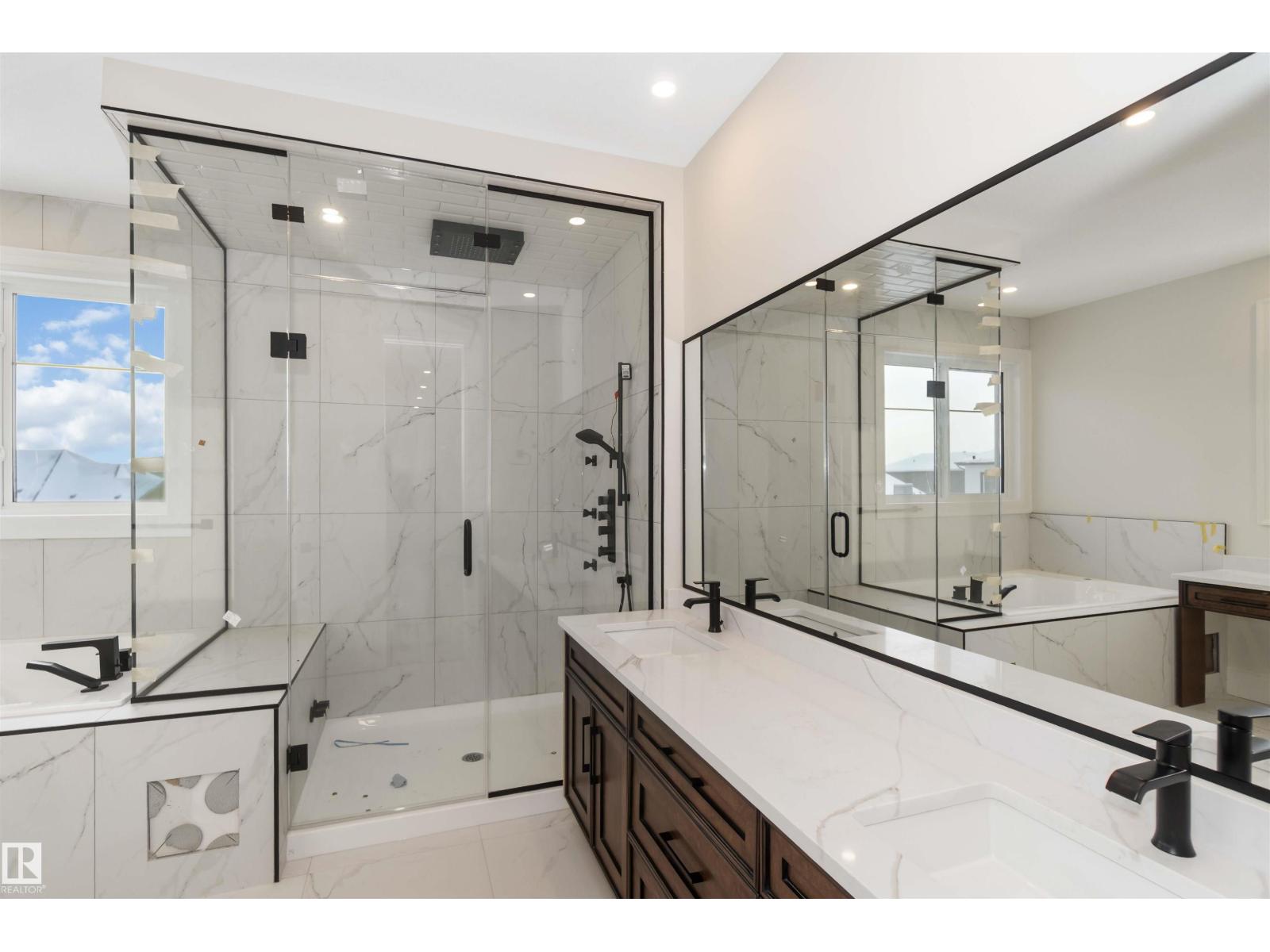 3406 SOLEIL BV, Beaumont