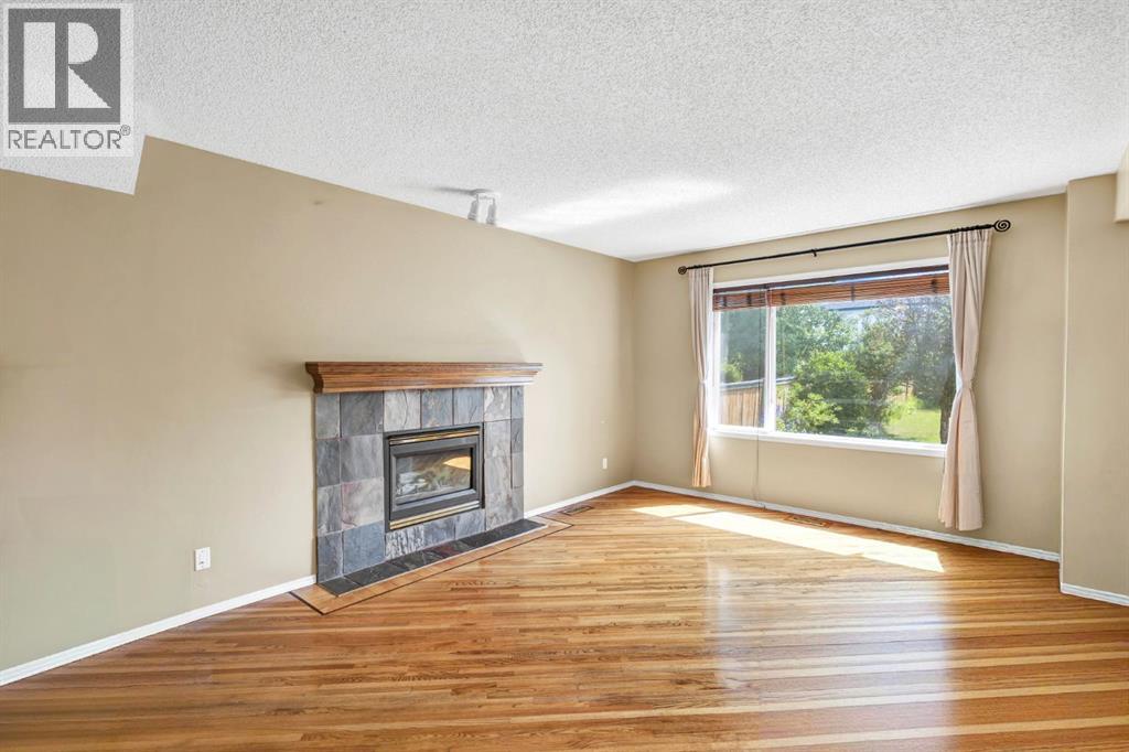 Single Family House for Sale in  Hidden Valley Drive NW Hidden Valley Calgary 