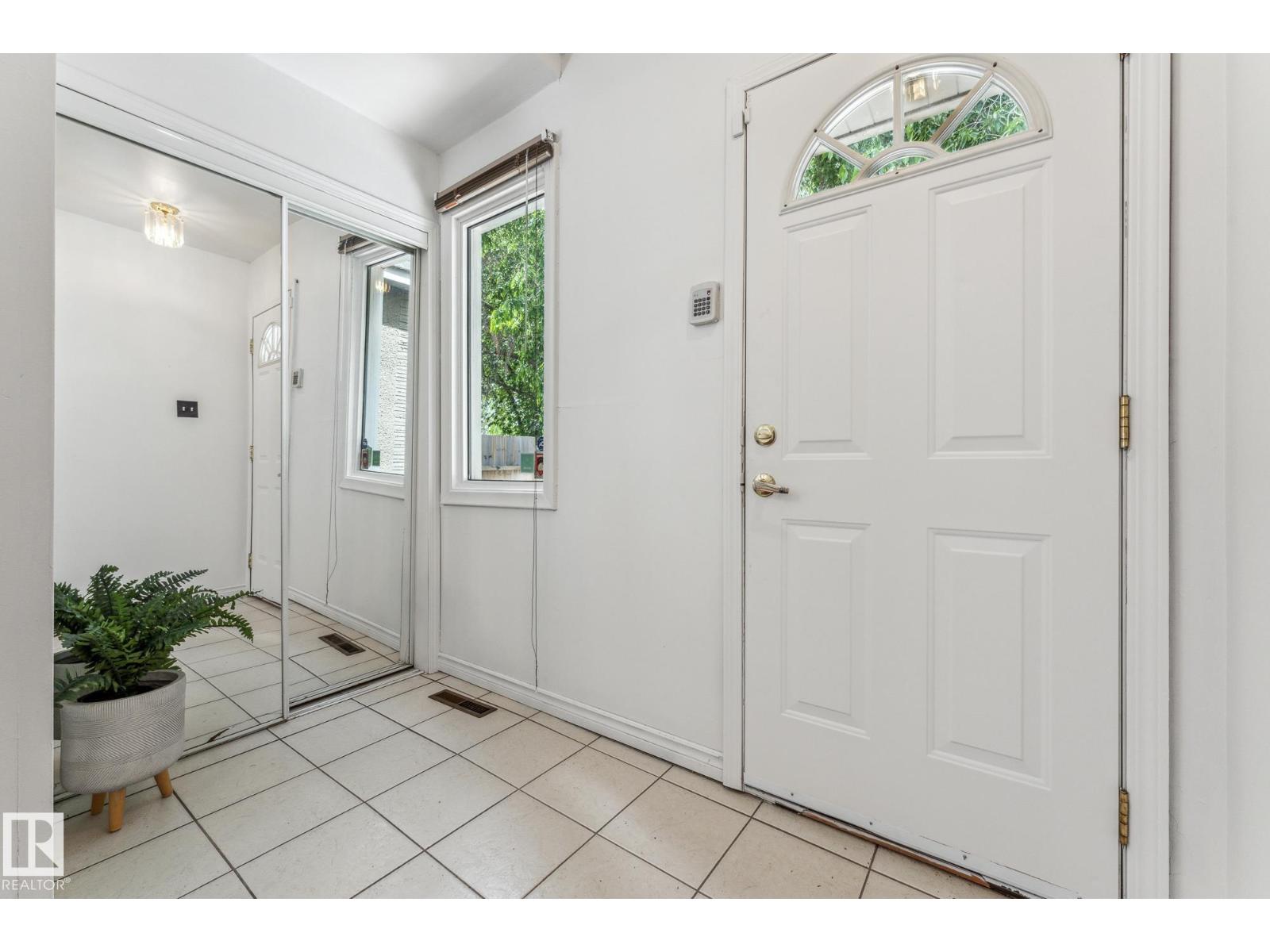 11211 93 ST NW, Edmonton