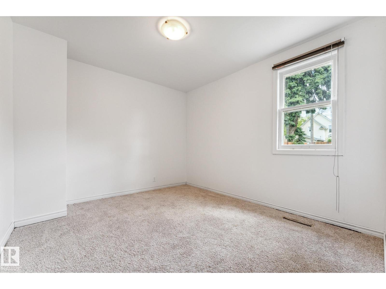 11211 93 ST NW, Edmonton