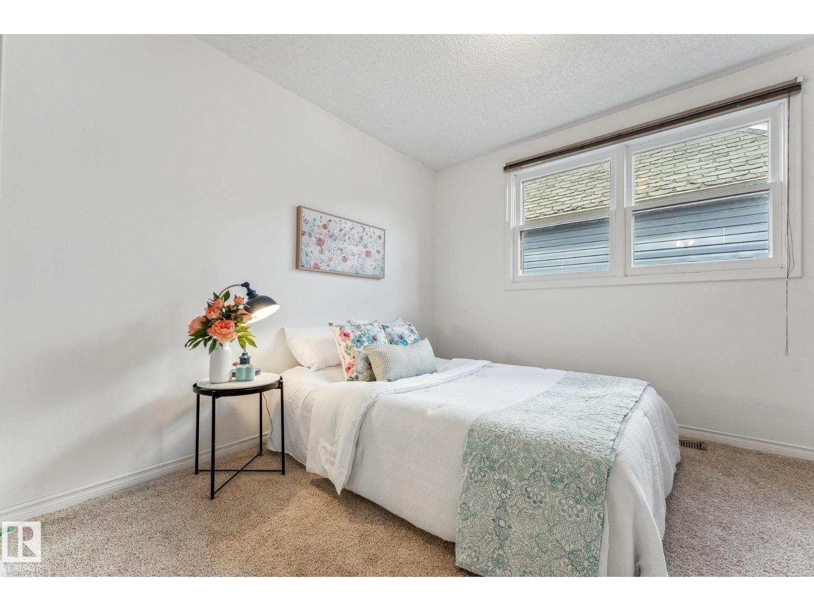 11211 93 ST NW, Edmonton