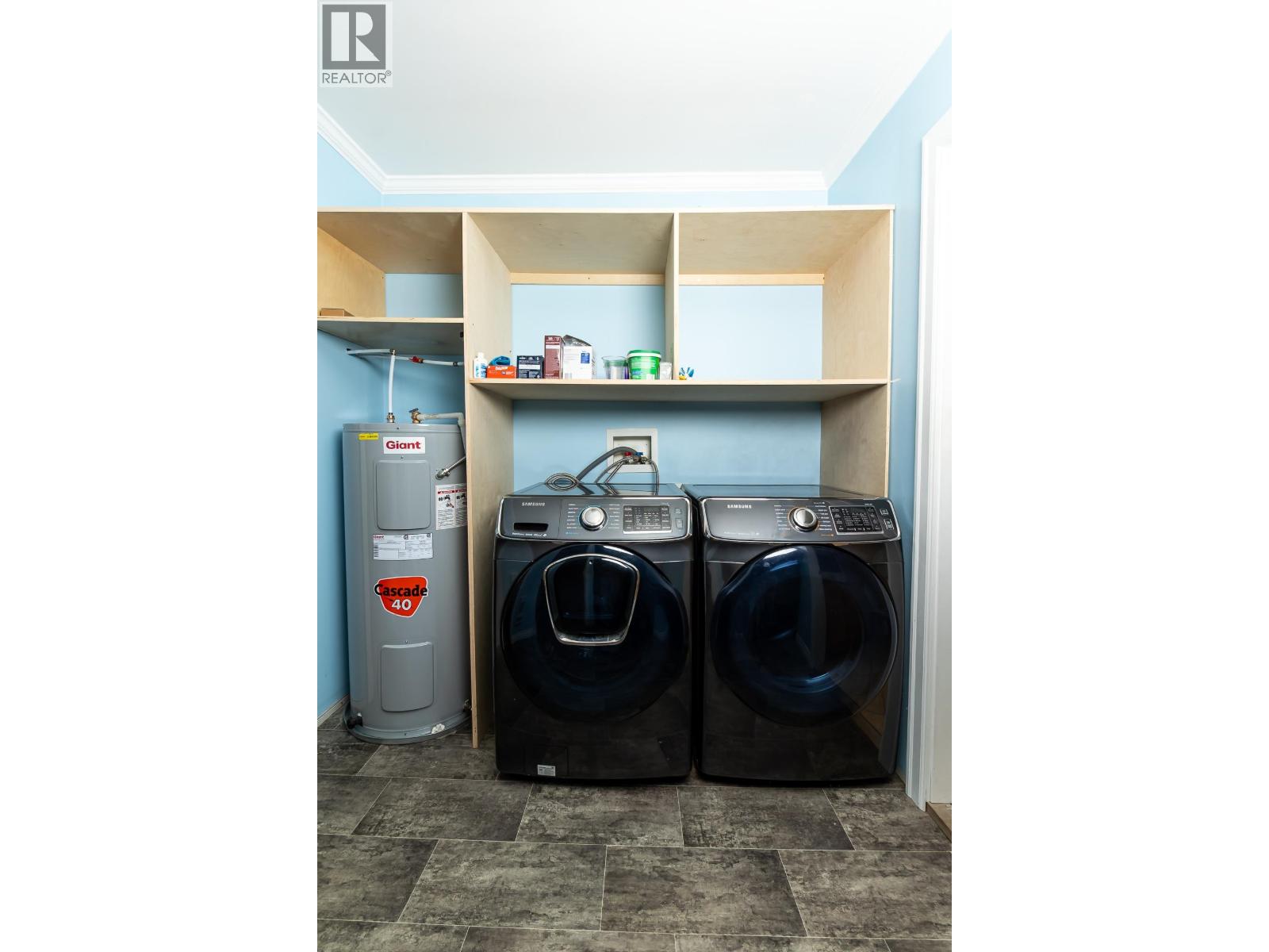 4805 WALSH Avenue, Terrace